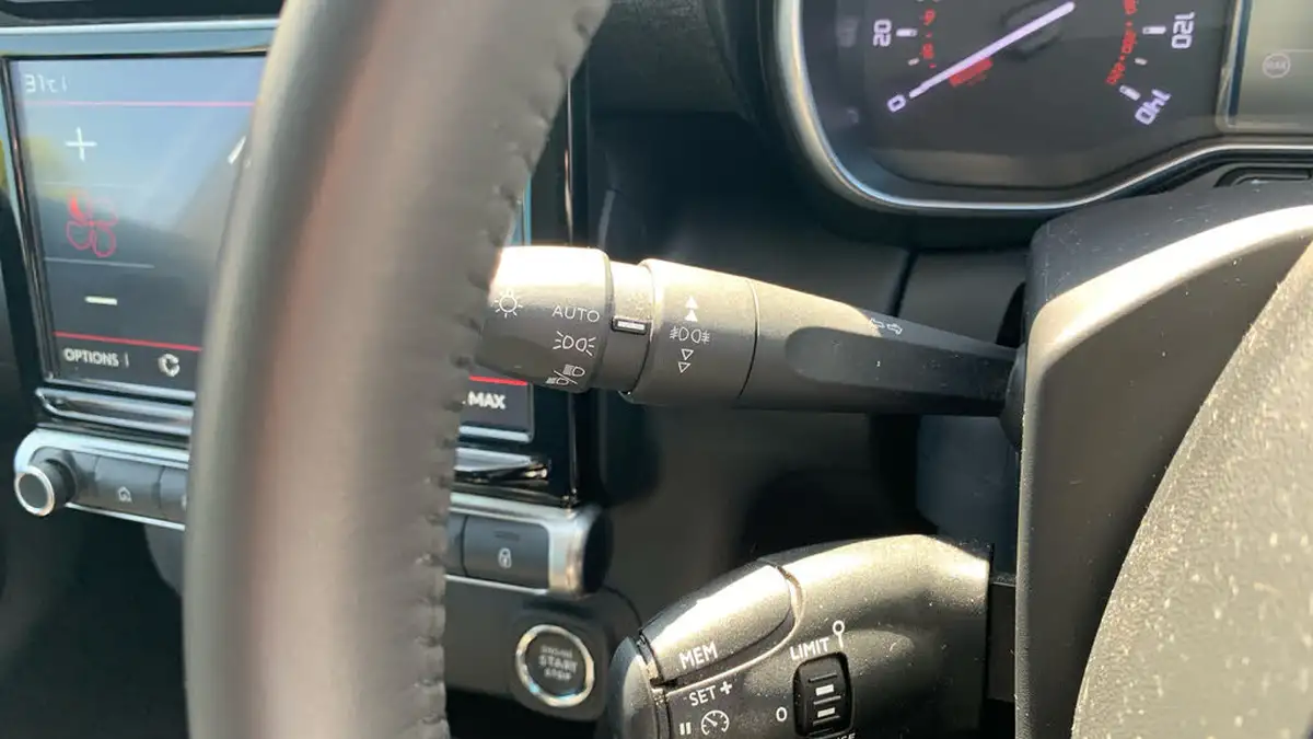 2022-citroen-c3-aircross-12-puretech-shine-plus-110ps-big-26