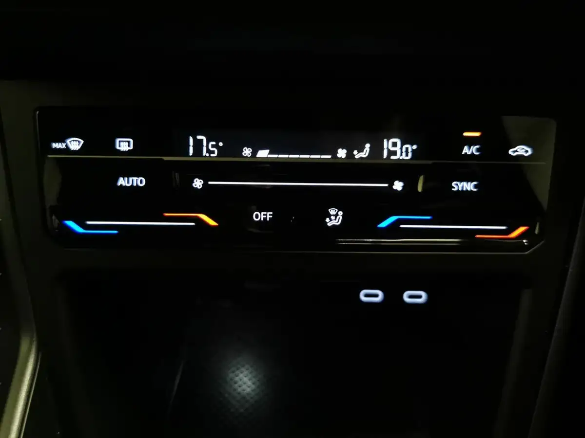 2022-volkswagen-polo-10-tsi-r-line-95ps-dsg-big-23
