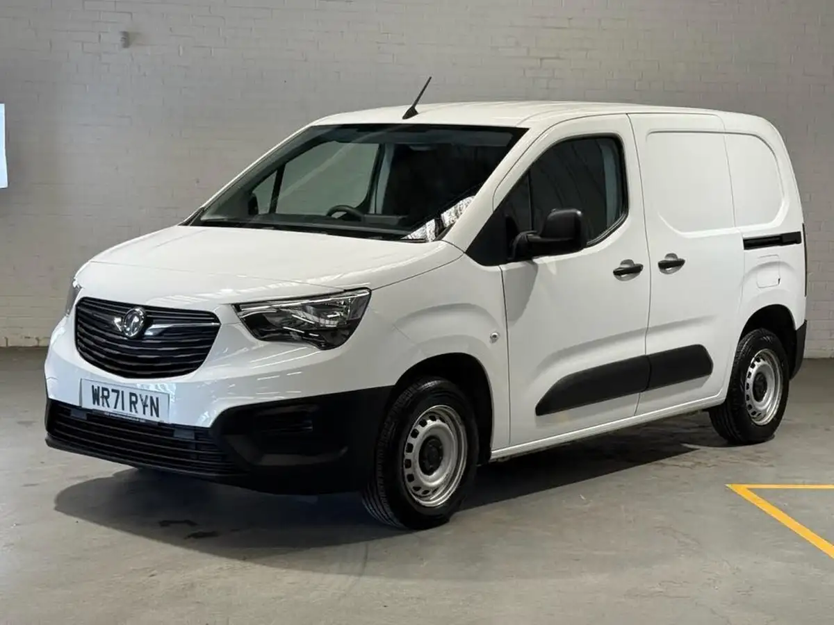 2022-vauxhall-combo-15cdti-dynamic-2000-100pseu6d-big-34