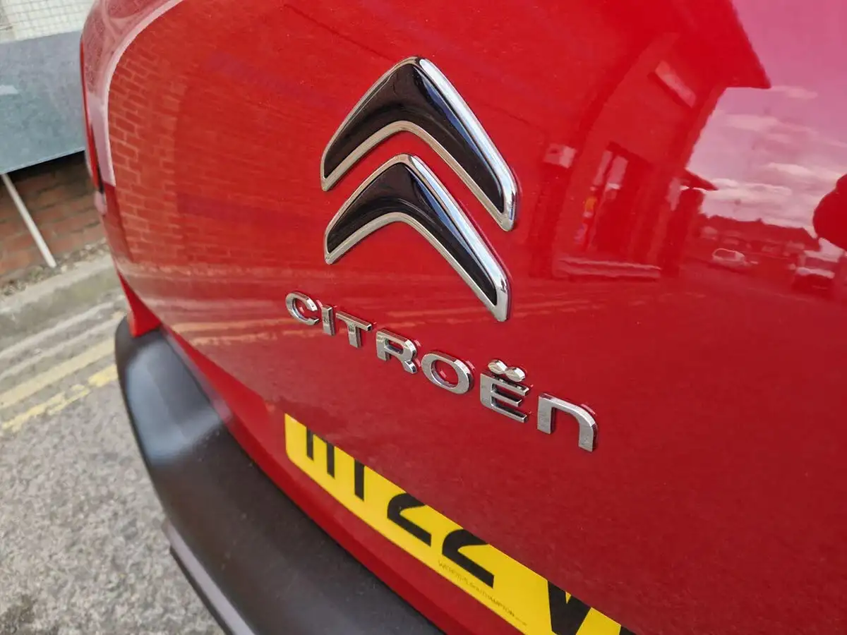 2022-citroen-c3-aircross-12-puretech-shine-110ps-big-43
