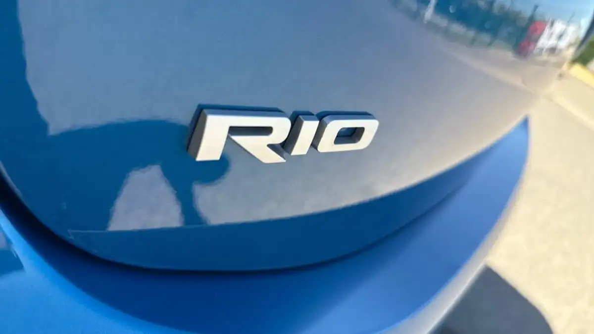 2022-kia-rio-10-t-gdi-gt-line-s-big-24