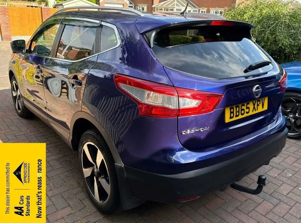 2015-nissan-qashqai-16dci-n-tec-xtronic-cvt-big-2