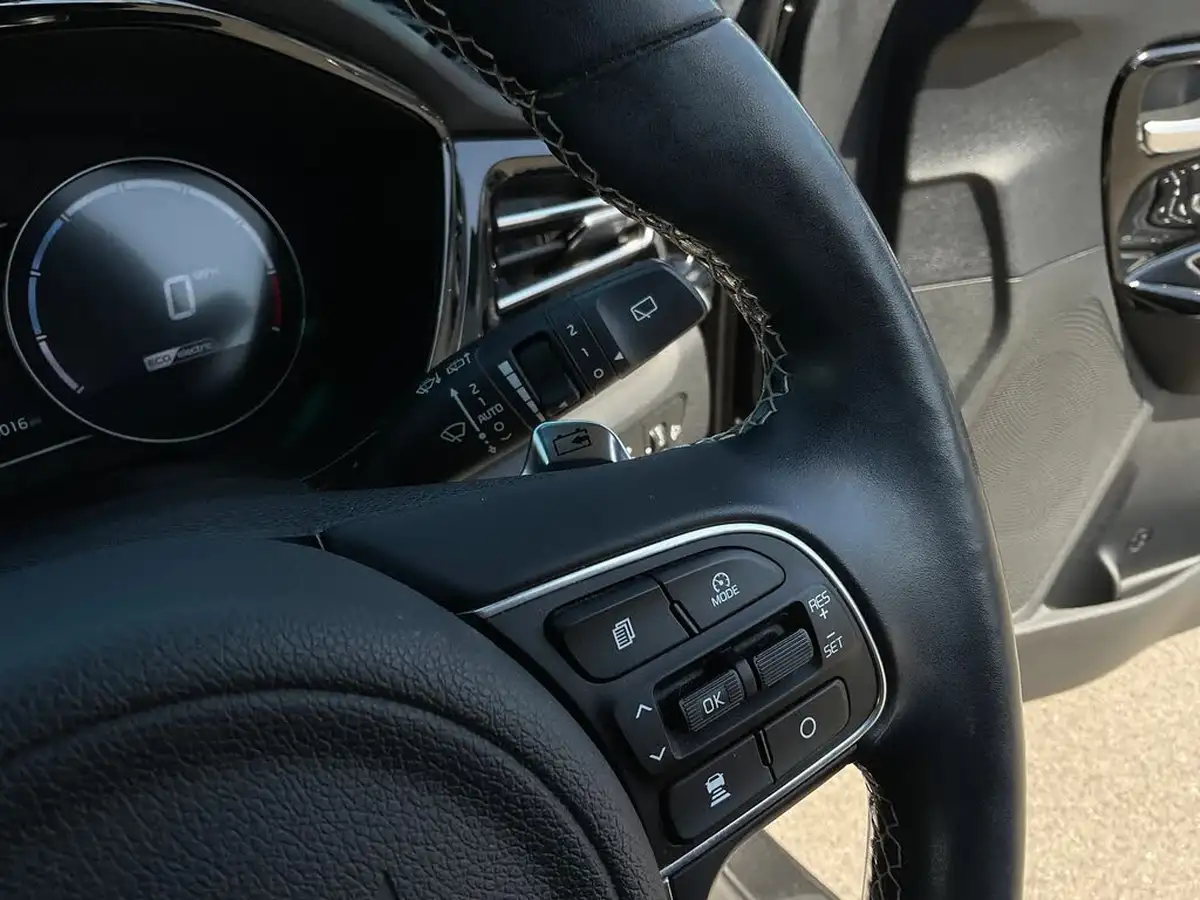 2021-kia-e-niro-ev-3-big-30