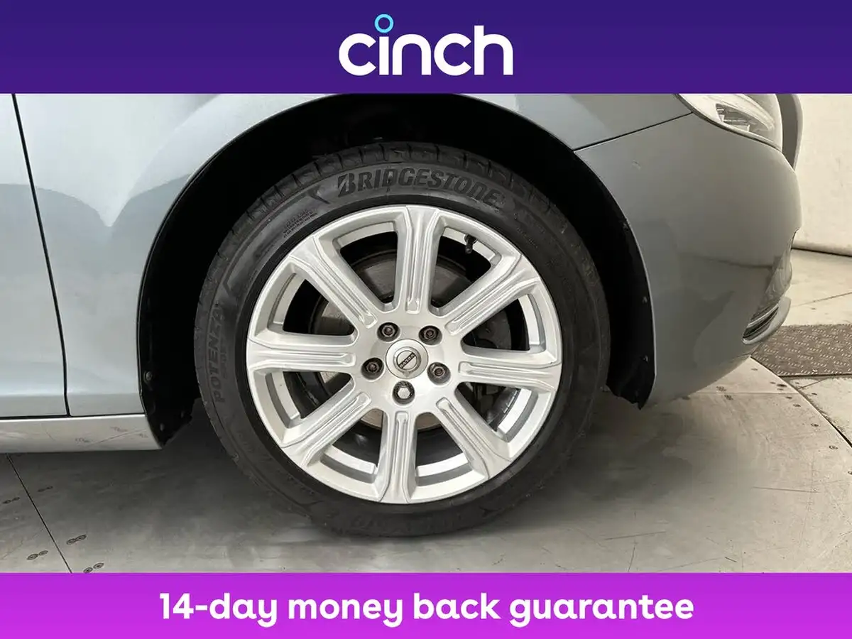 2018-volvo-v40-20-t3-inscription-big-26