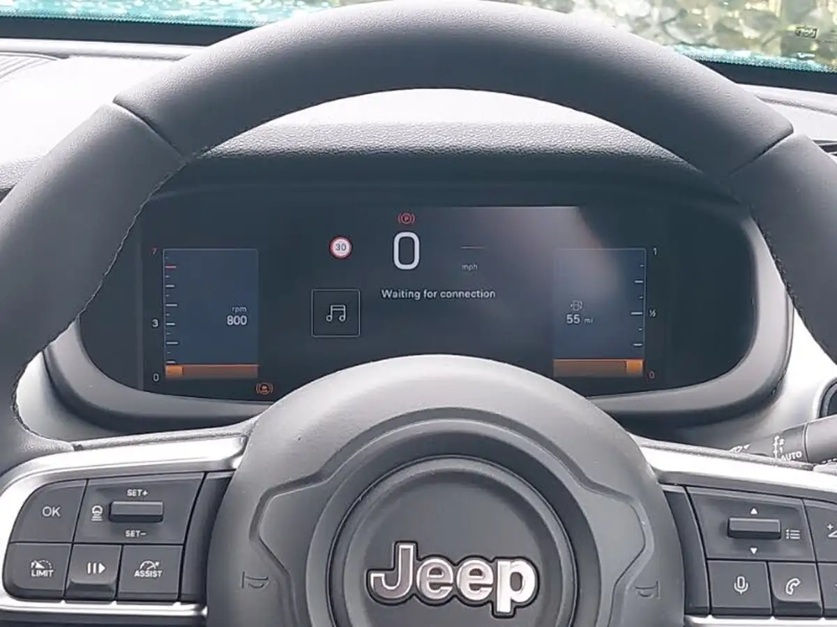 2025-jeep-avenger-12-gse-summit-big-9