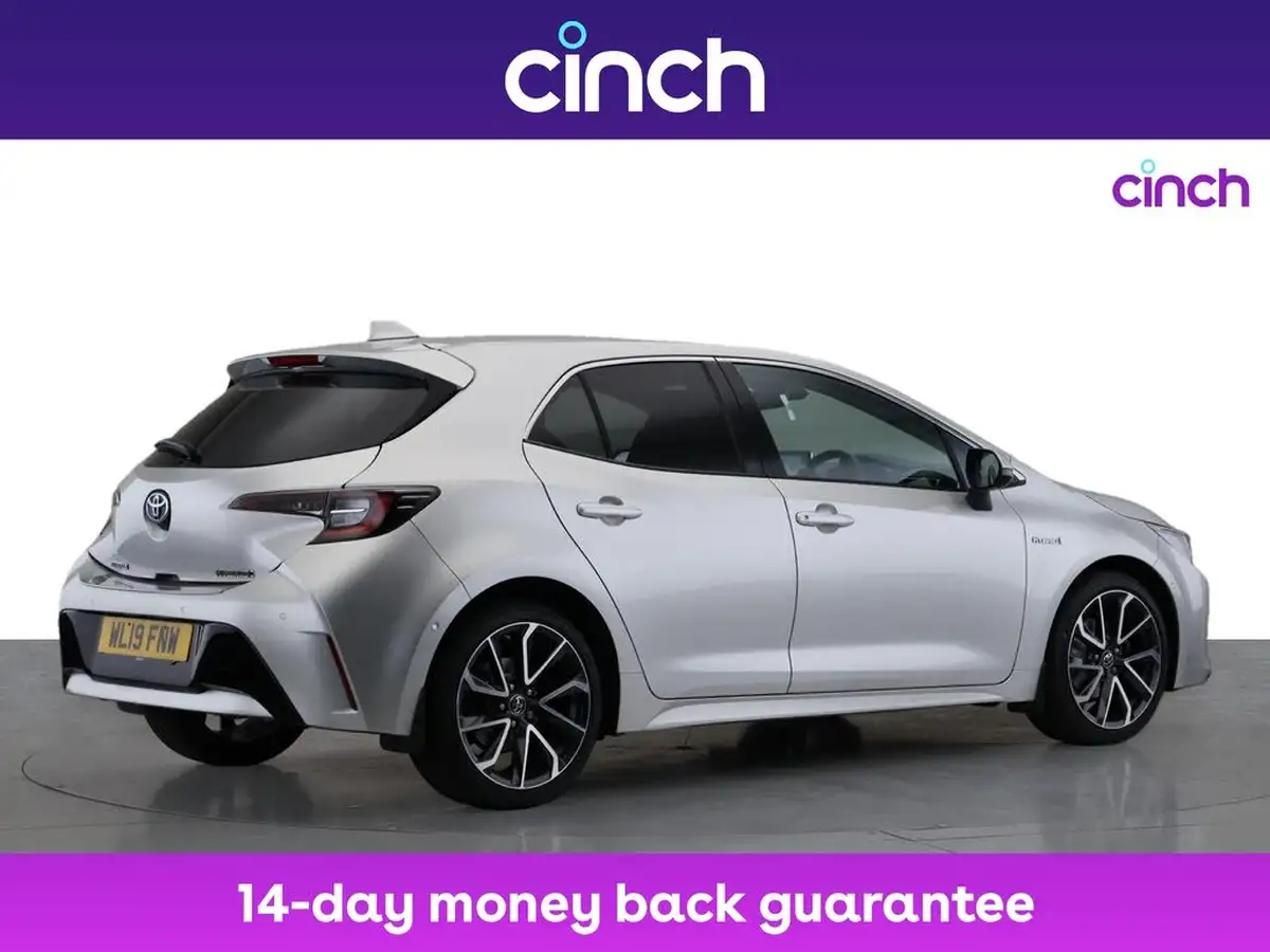 2019-toyota-corolla-18-vvt-i-excel-trk-hatchback-big-8