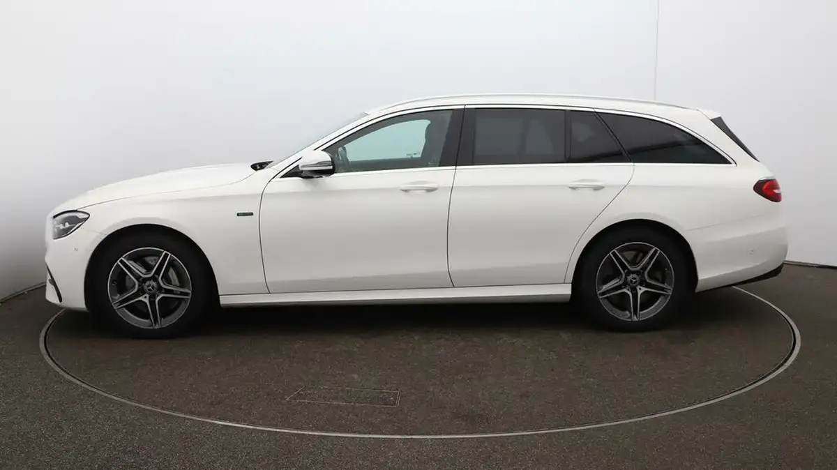 2021-mercedes-benz-e-class-20d-e300de-amg-line-edition-estate-5d-big-65