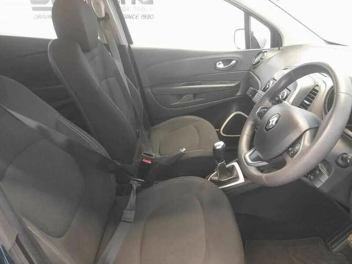 2019-renault-captur-09-tce-play-big-9