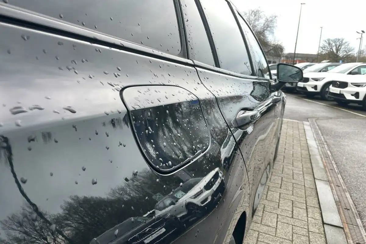 2021-volvo-v60-20-t6-r-design-350bhp-plug-in-hybrid-big-16