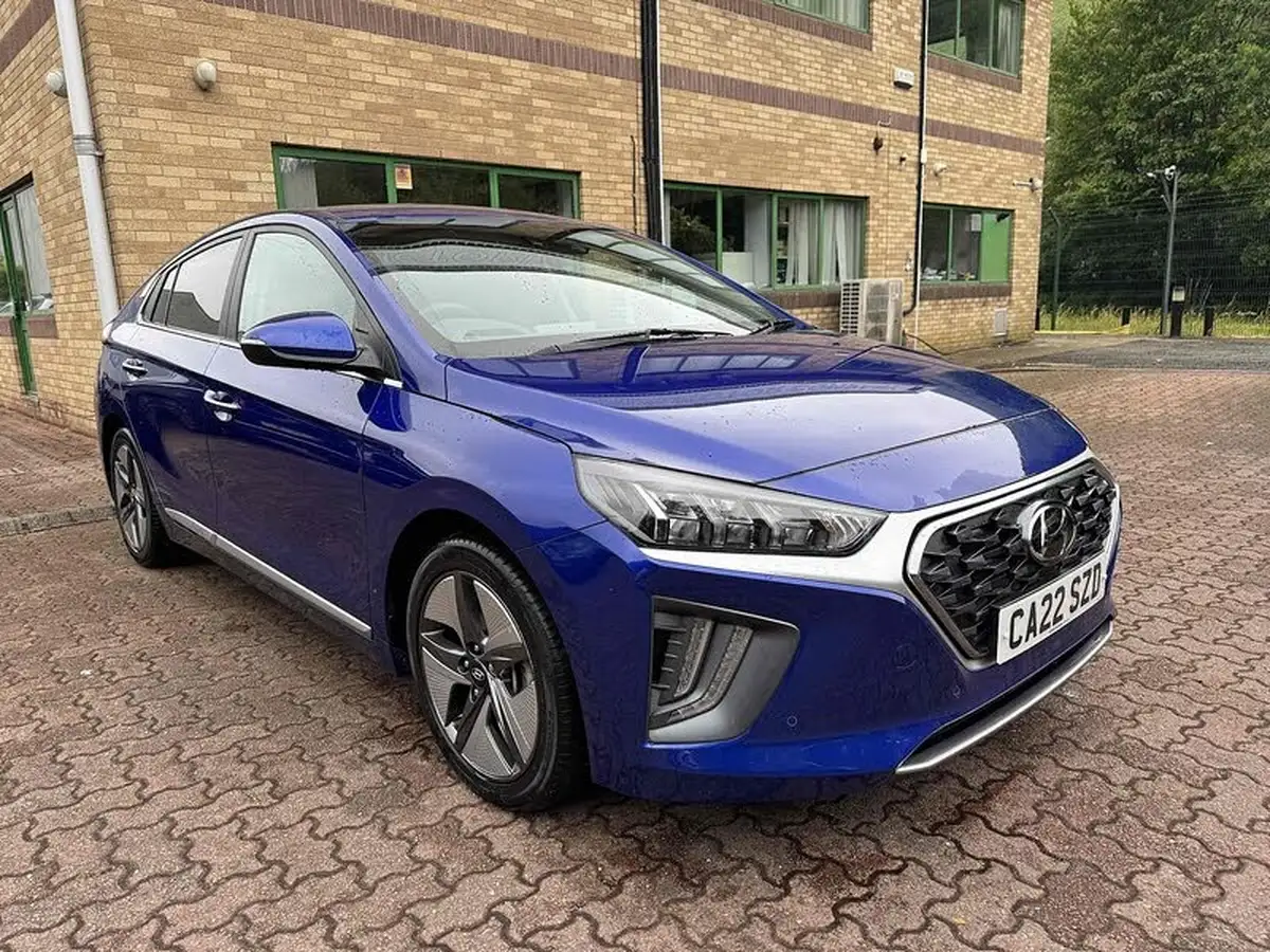 2022-hyundai-ioniq-16-gdi-premium-se-hybrid-big-0