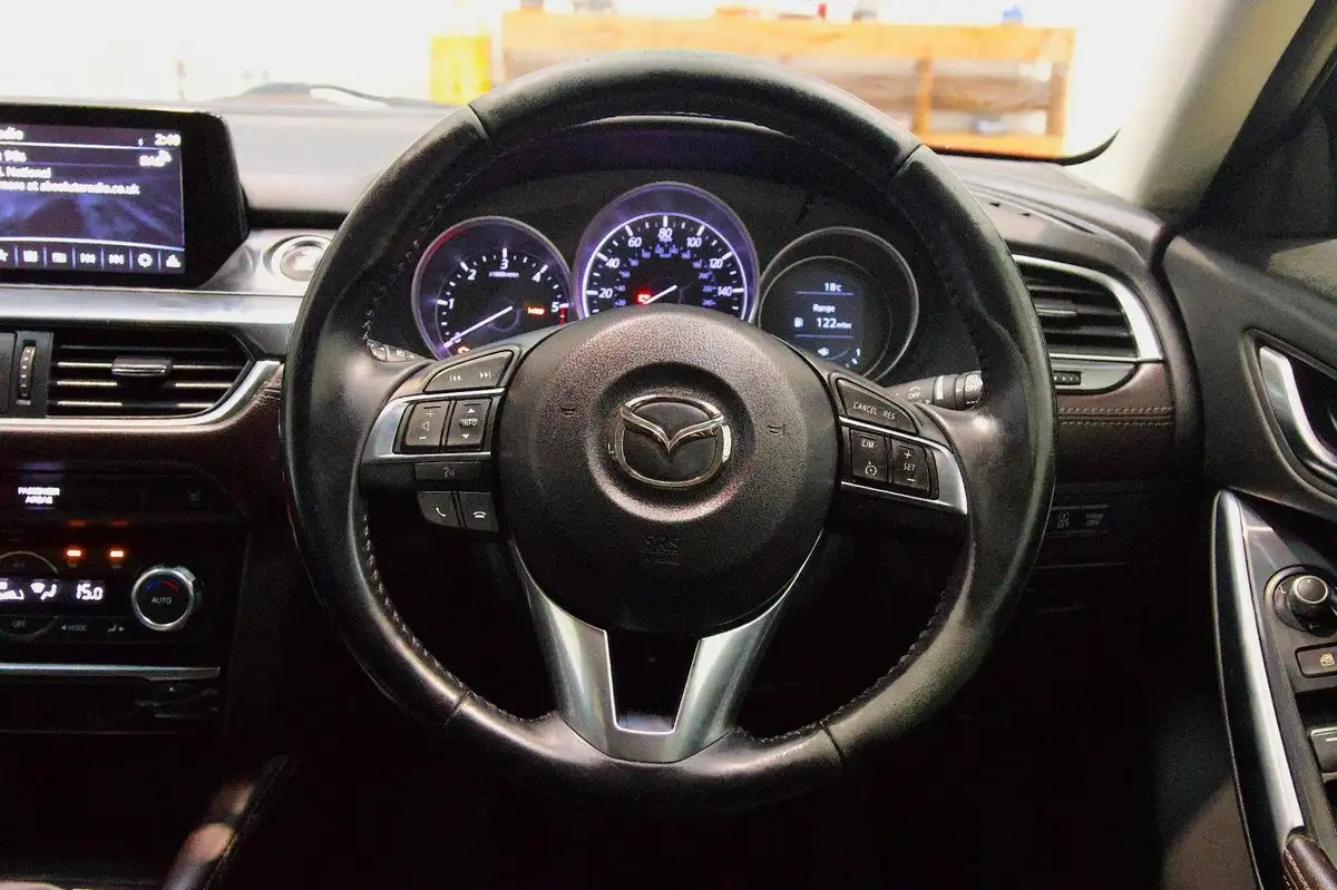 2016-mazda-mazda6-22td-sport-nav-175ps-skyactiv-d-tourer-5d-big-15