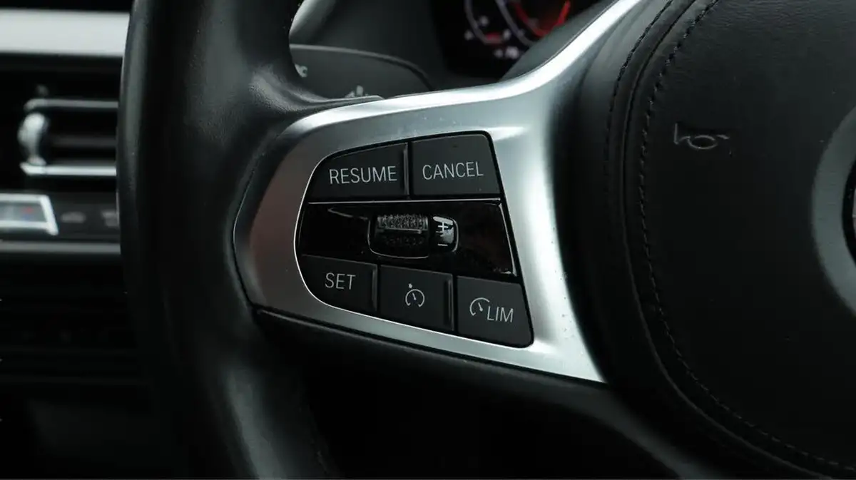 2022-bmw-2-series-15-218i-sport-lcp-coupe-4d-dct-big-23