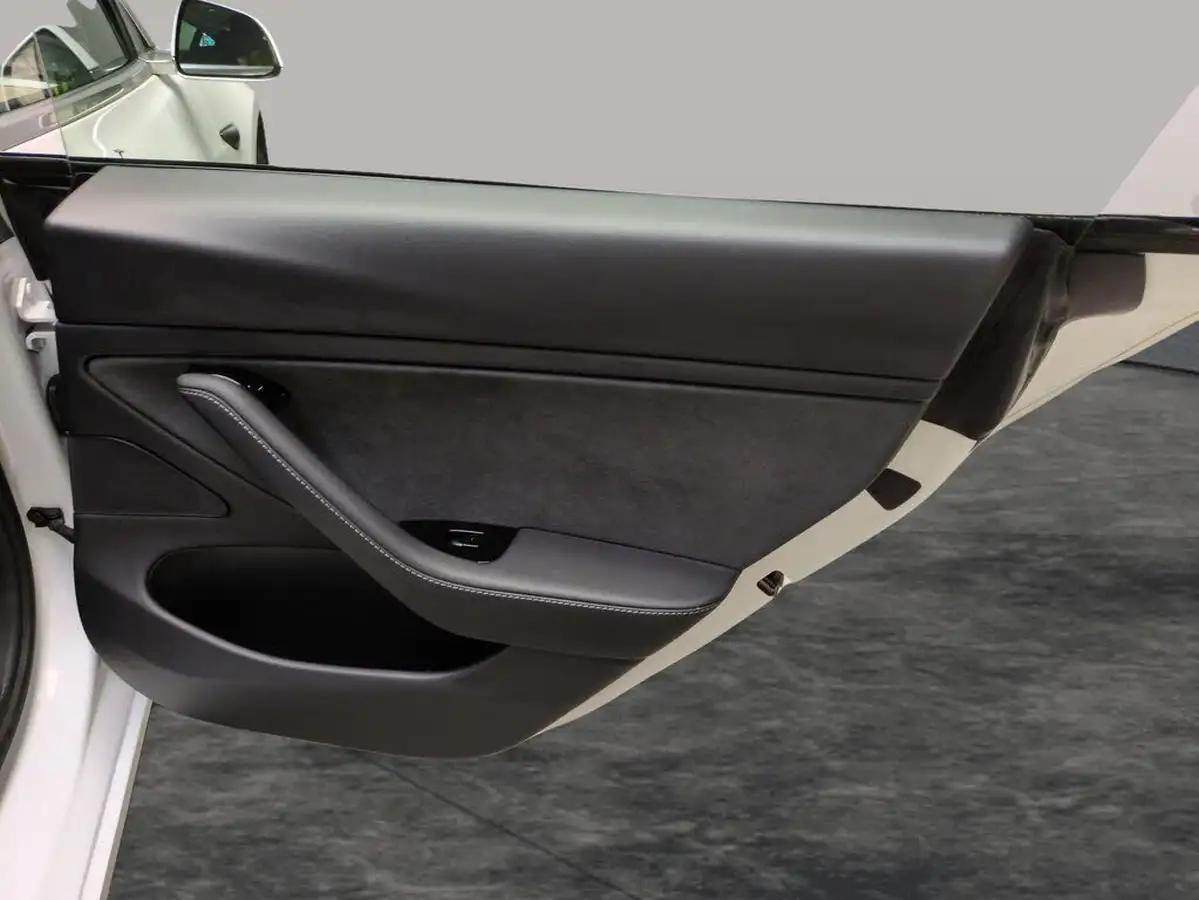 2020-tesla-model-3-e-standard-plus-big-32