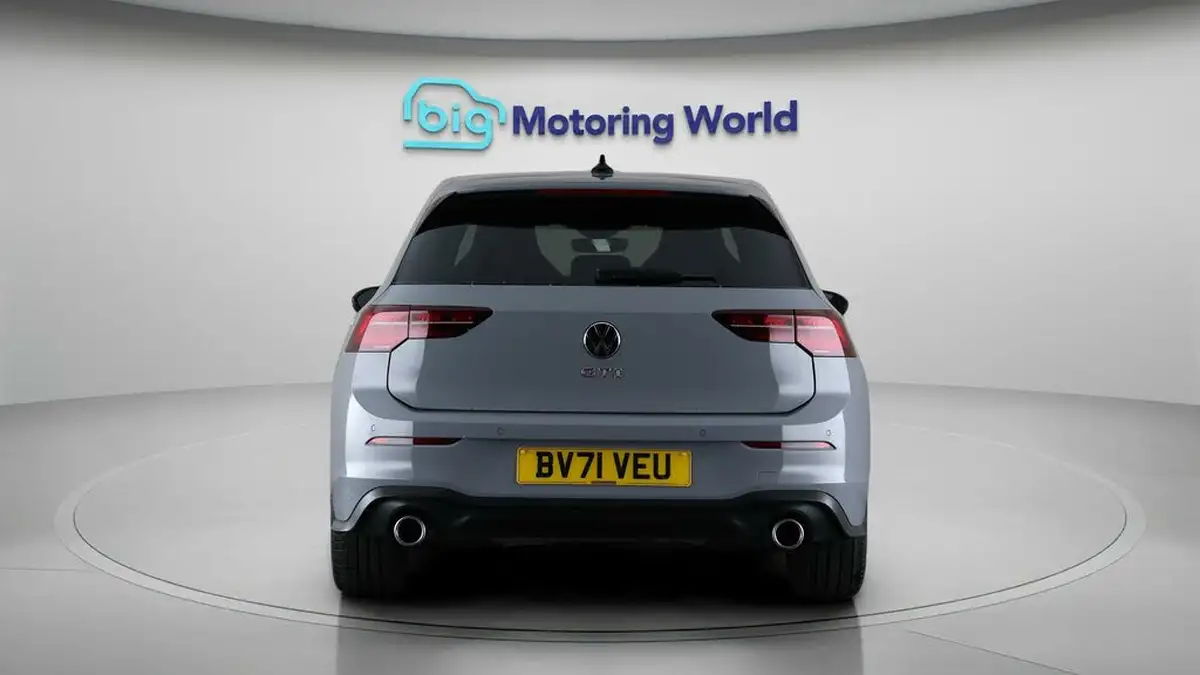 2021-volkswagen-golf-20-tsi-gti-dsg-big-6