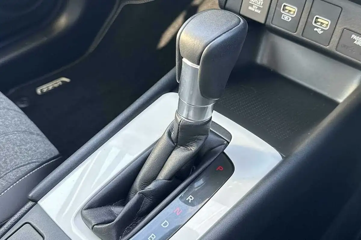 2021-honda-jazz-15-i-mmd-ex-107ps-big-17