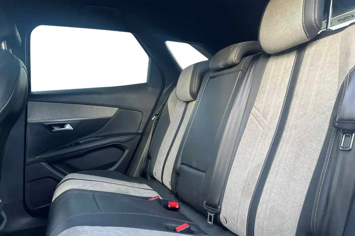 2021-peugeot-3008-suv-16-puretech-gt-premium-300bhp-4wd-hybrid4-e-eat8-big-16