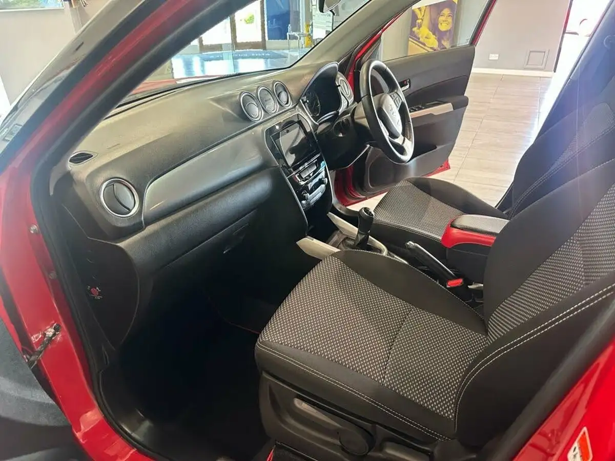 2017-suzuki-vitara-16-sz-t-big-10