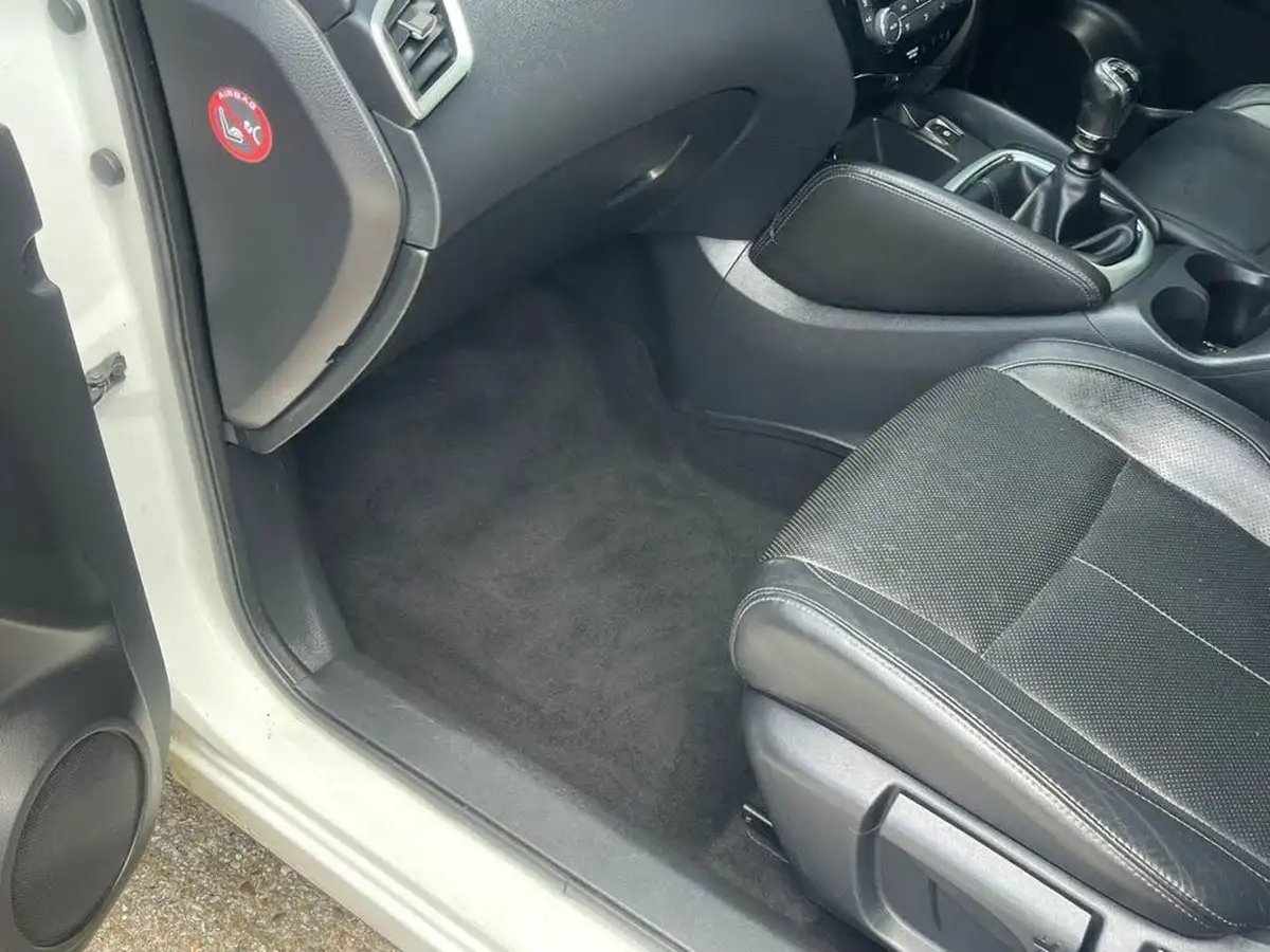 2016-nissan-qashqai-15dci-tekna-big-42