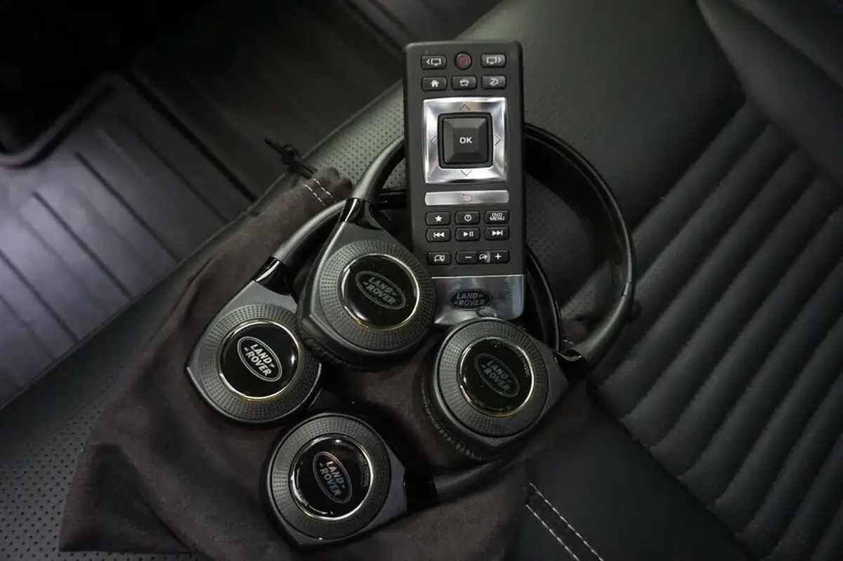 2020-land-rover-discovery-30-sd6-hse-luxury-big-48