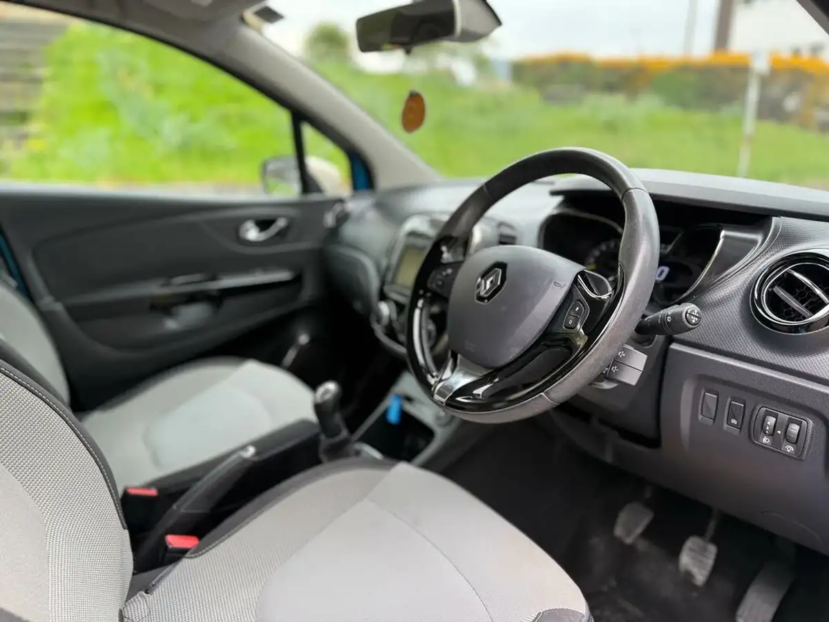 2014-renault-captur-09-dynamique-medianavss-big-17