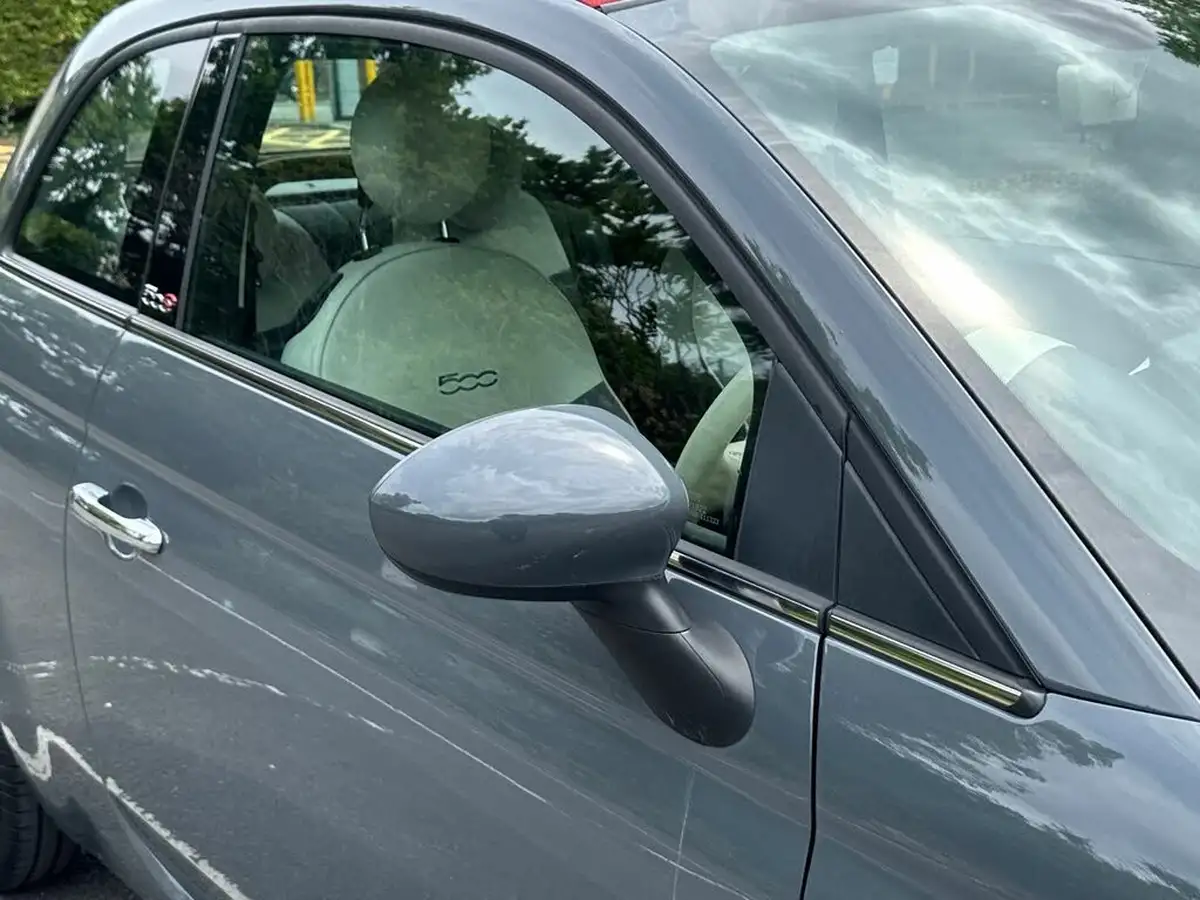 2019-fiat-500c-12-lounge-big-21