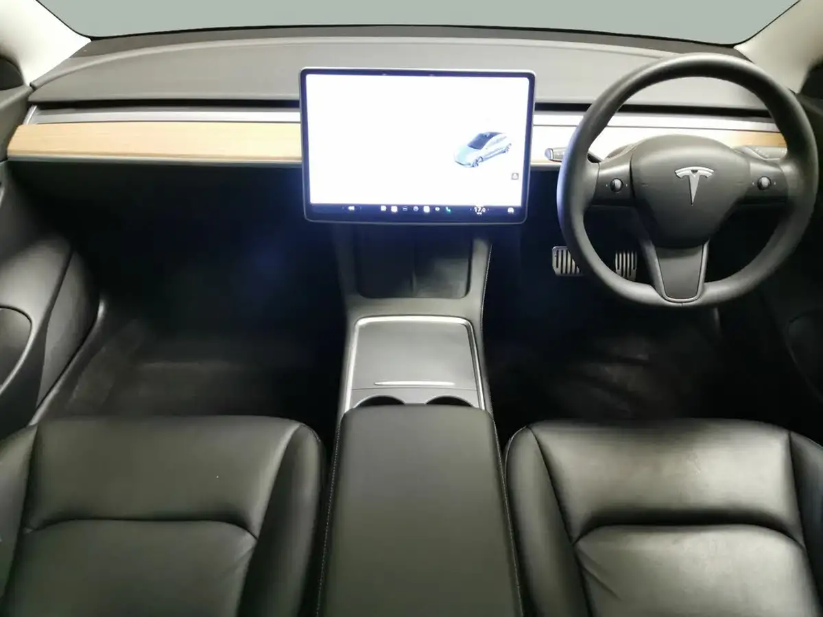2020-tesla-model-3-e-long-range-big-2