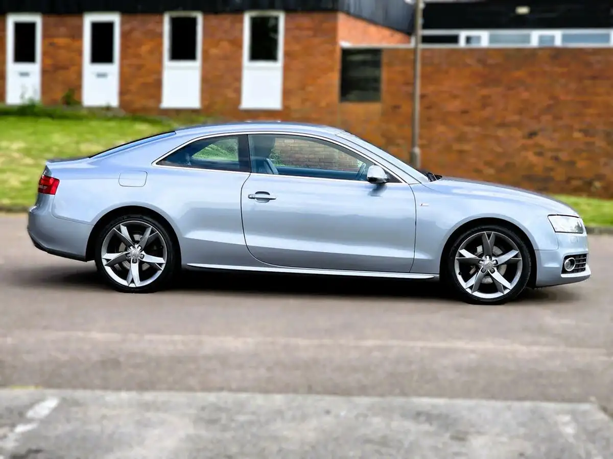 2010-audi-a5-20td-s-line-special-edition-168bhp-coupe-big-14