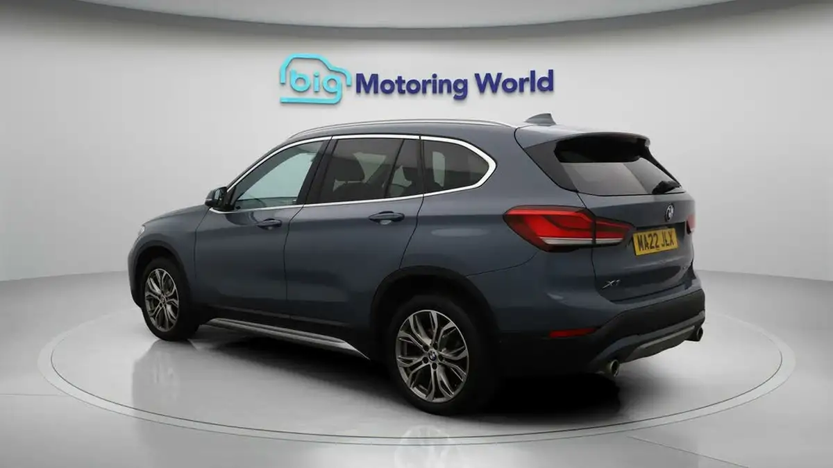 2022-bmw-x1-20-sdrive20i-xline-big-5