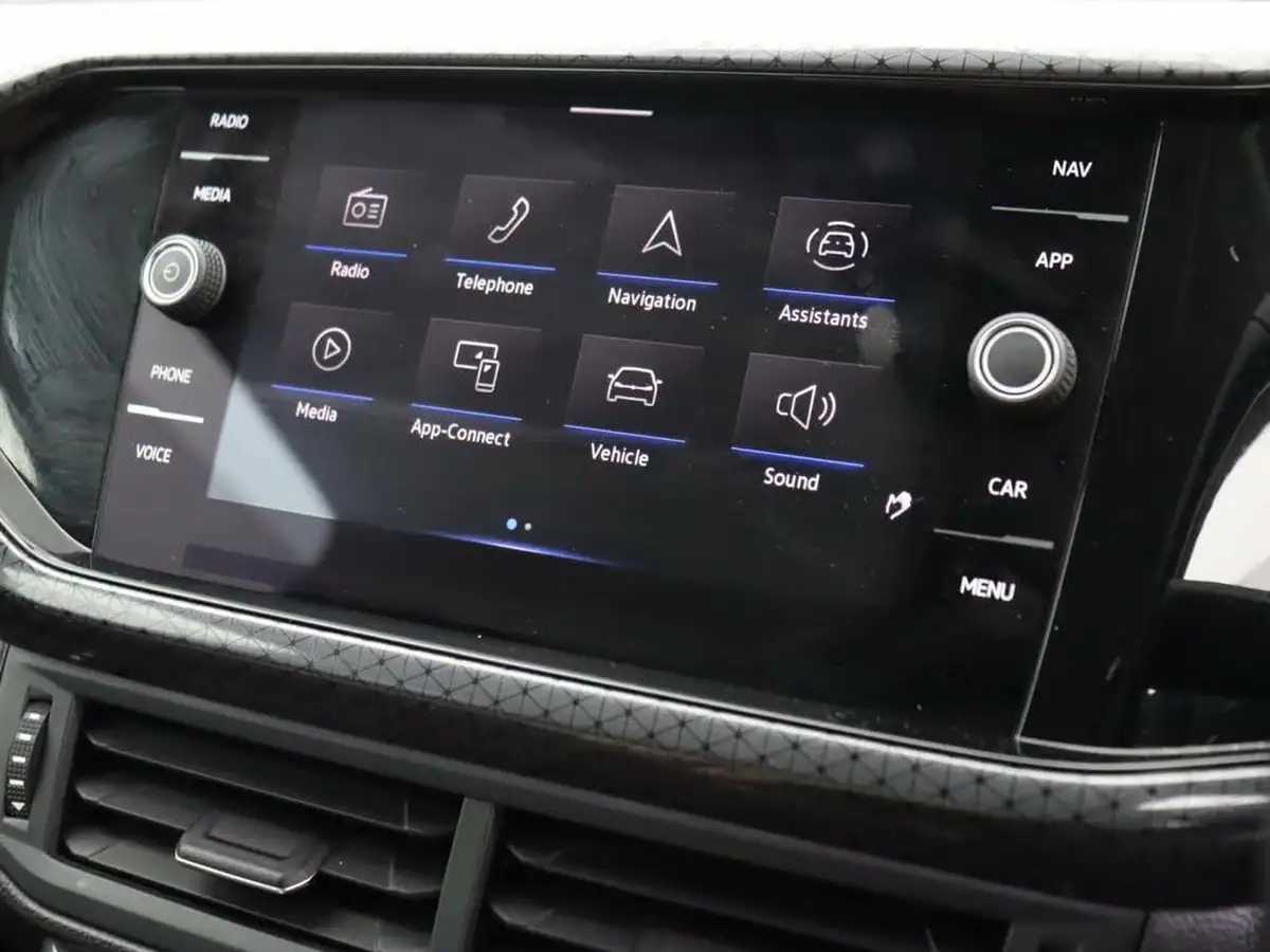 2022-volkswagen-t-cross-10-tsi-sel-big-26