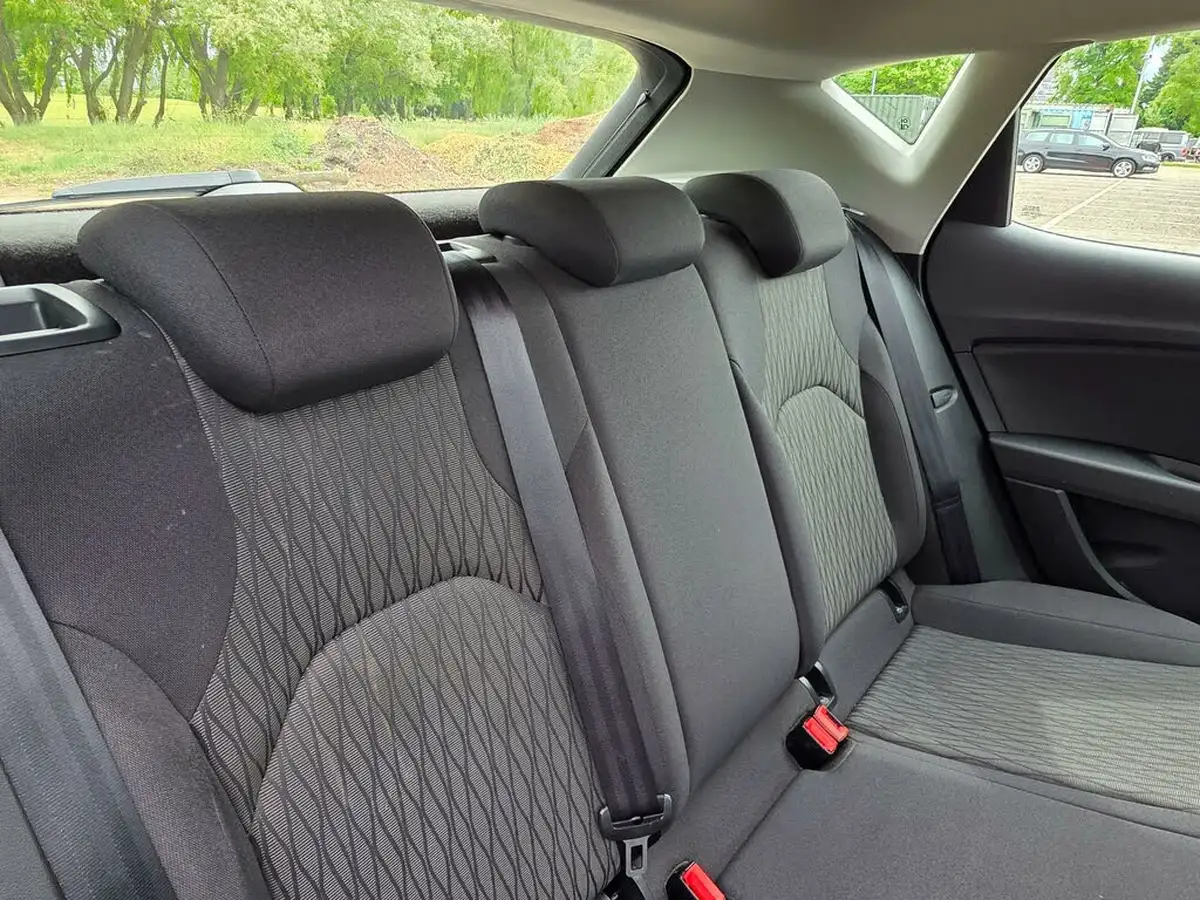 2015-seat-leon-16tdi-se-tech-pack-cr-105ps-hatchback-5d-big-14