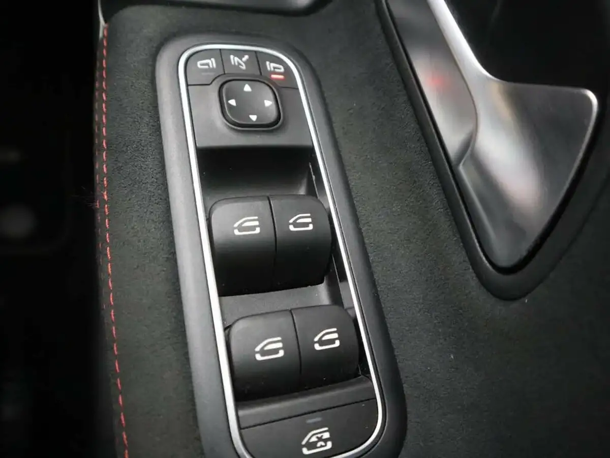 2019-mercedes-benz-a-class-13-a200-amg-line-executive-hatchback-5d-7g-dct-big-35