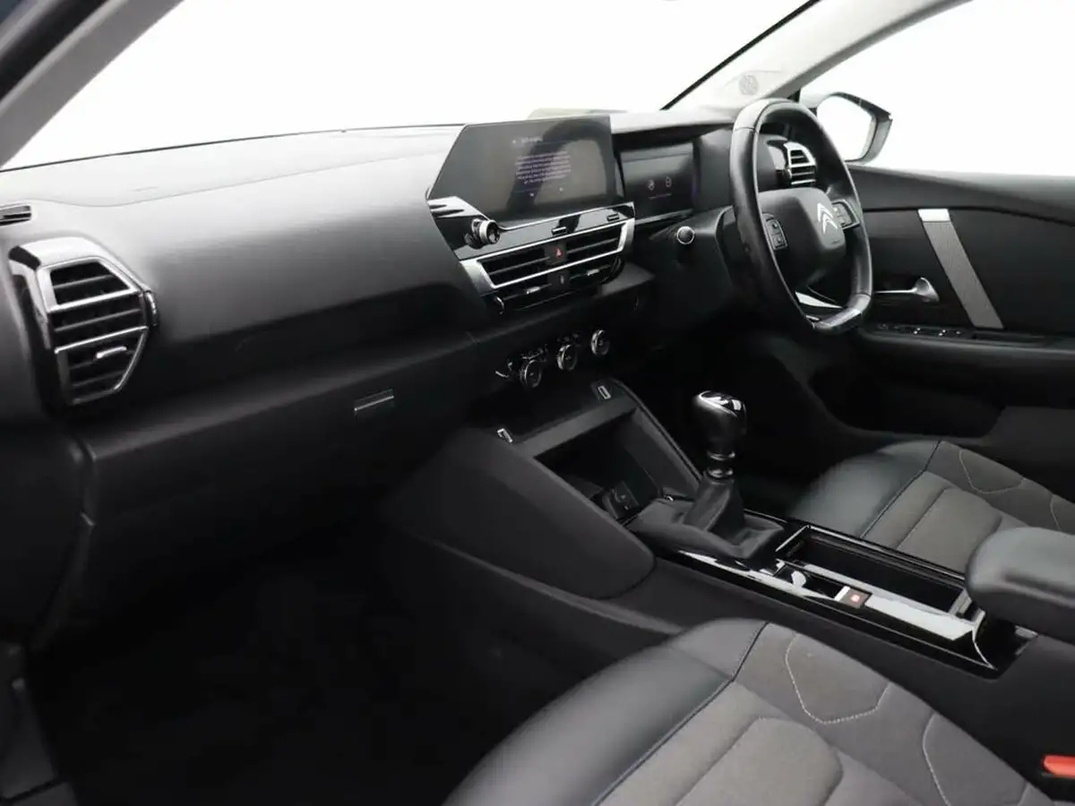 2021-citroen-c4-12-puretech-shine-130ps-big-18