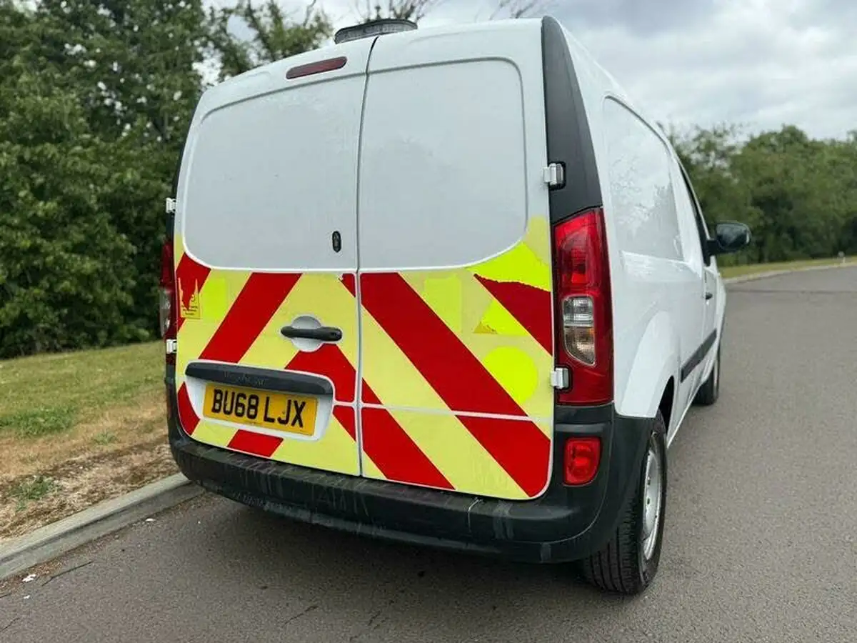 2018-mercedes-benz-citan-15-cdi-109-15-cdi-long-panel-van-big-12