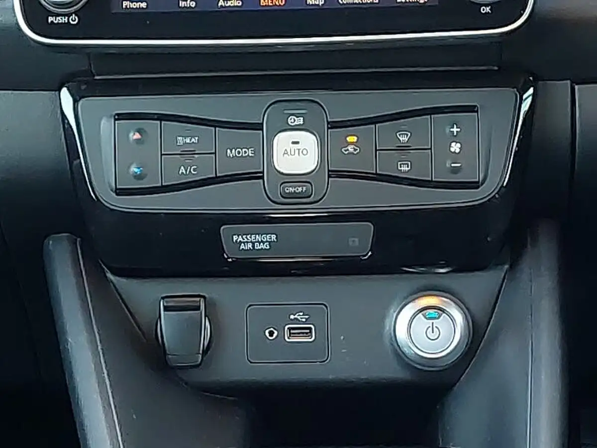 2020-nissan-leaf-e-acenta-big-10