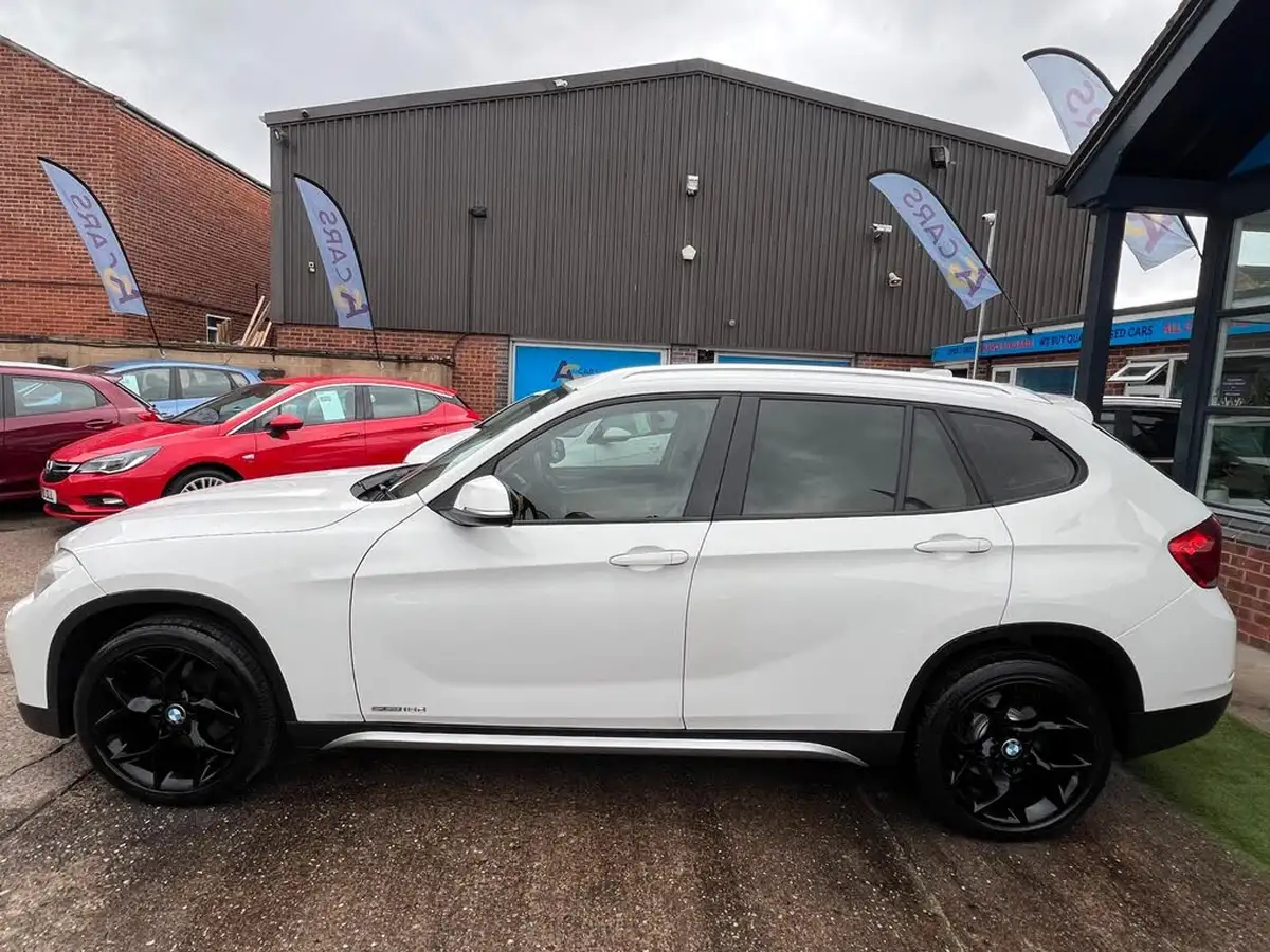 2013-bmw-x1-20td-sdrive18d-xline-auto-big-8