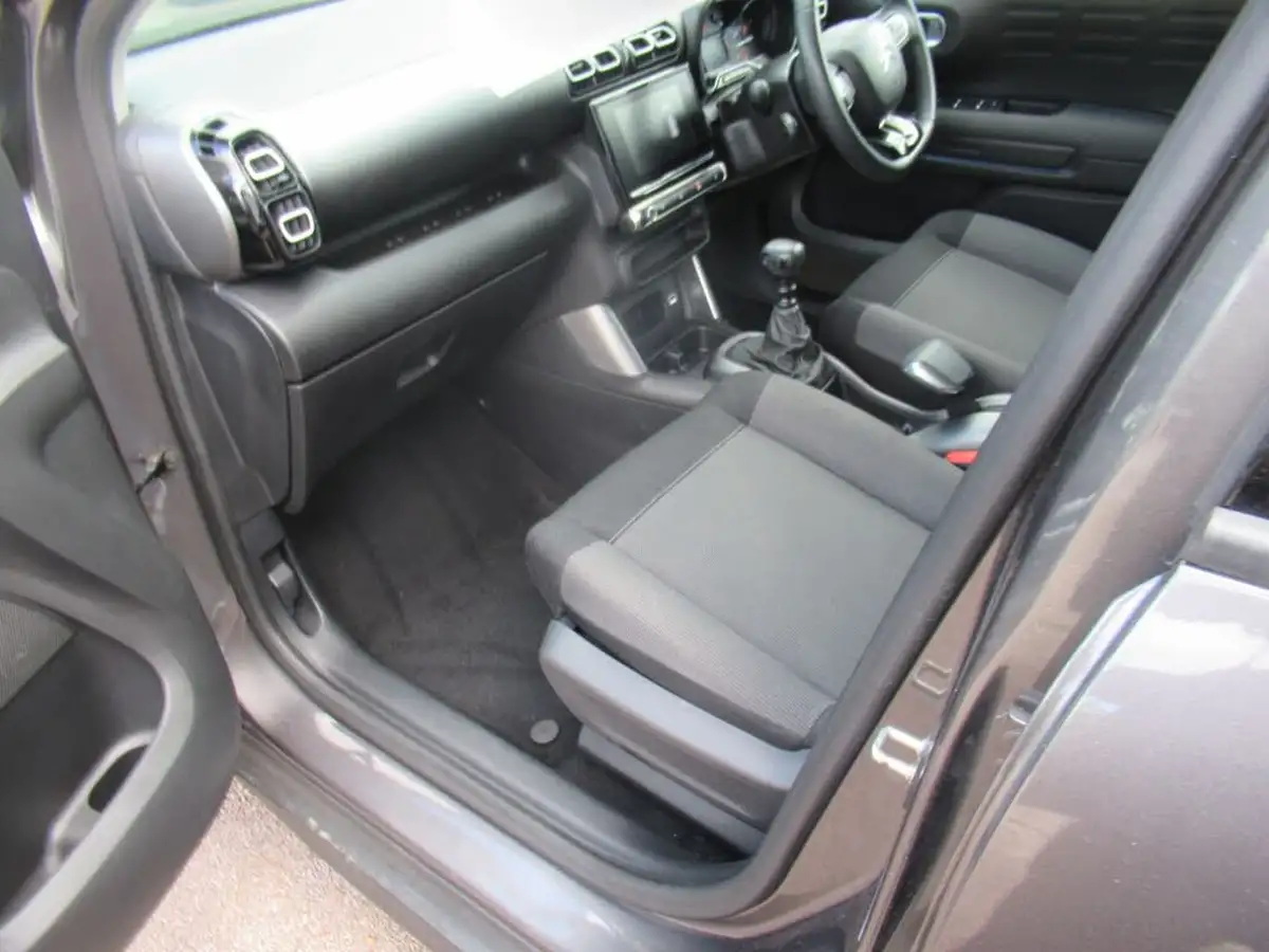 2021-citroen-c3-aircross-12-puretech-shine-110ps-big-13