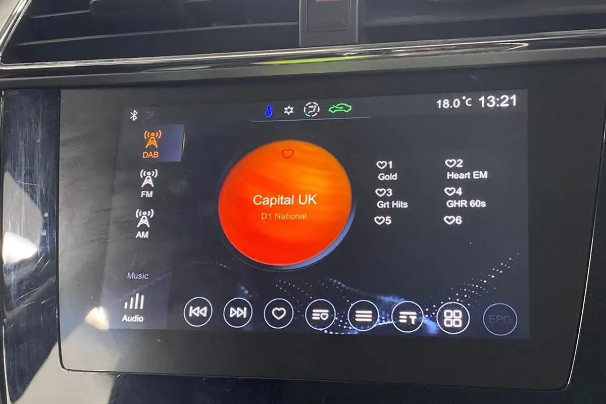 2021-mg-zs-suv-e-exclusive-ev-big-23