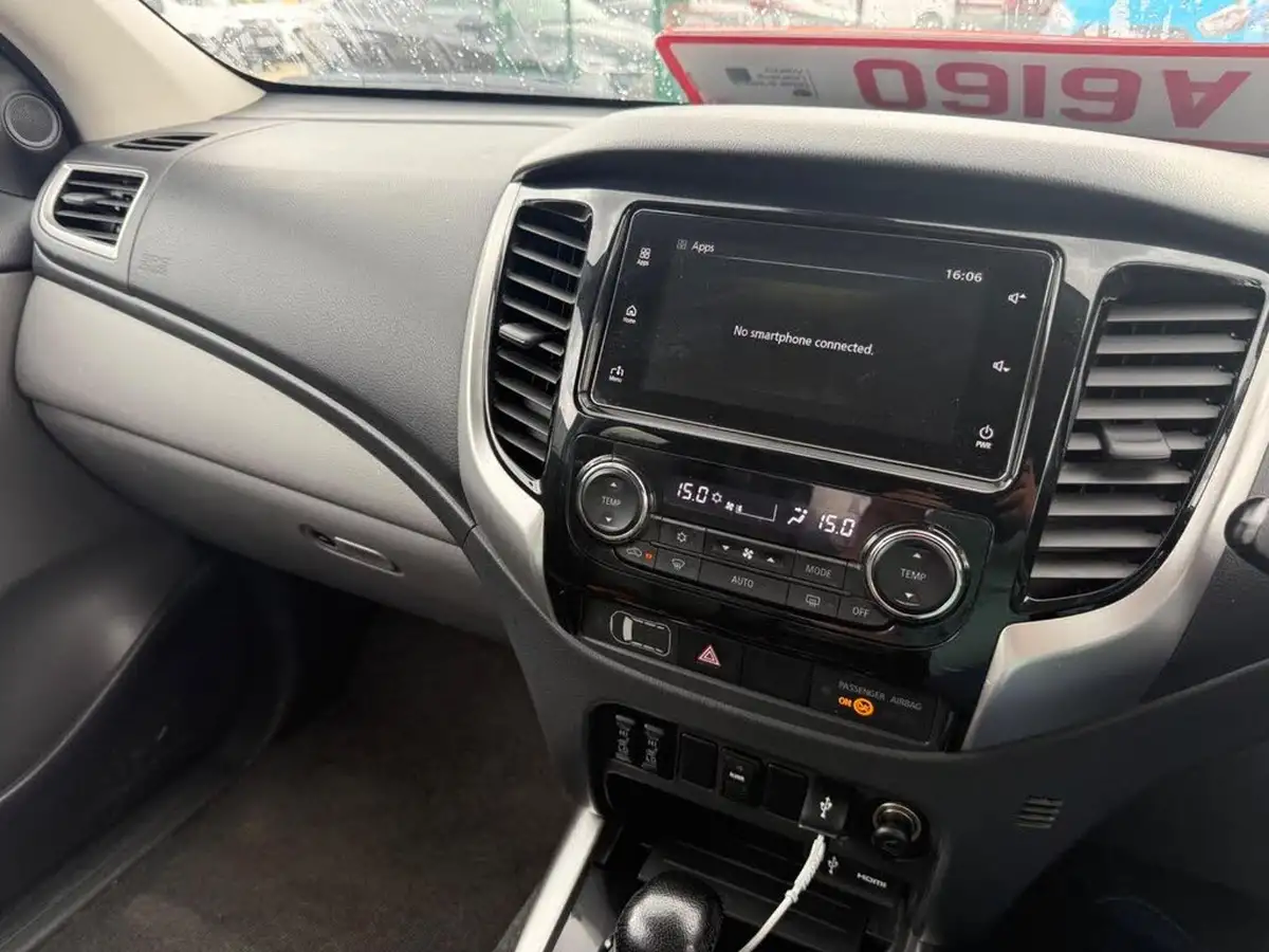 2020-mitsubishi-l200-24di-d-challenger-auto-big-25