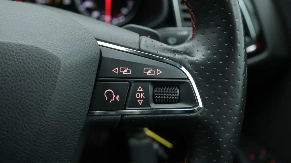 2017-seat-leon-14-ecotsi-fr-technology-estate-5d-dsg-big-25