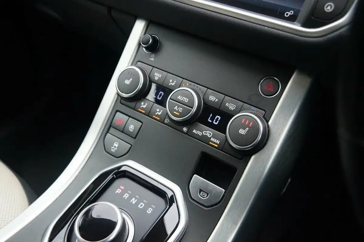 2018-land-rover-range-rover-evoque-20td4-se-tech-hatchback-5d-auto-big-6