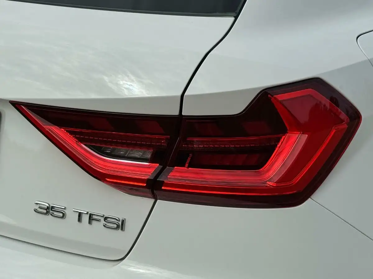 2019-audi-a1-15-35-tfsi-sport-ss-big-39