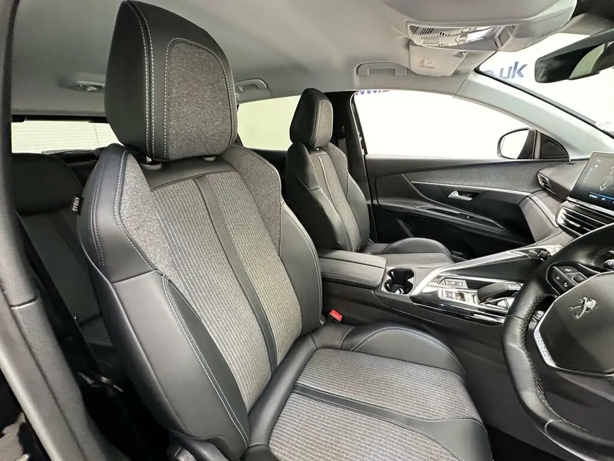 2022-peugeot-3008-suv-16-puretech-allure-premium-225bhp-hybrid-big-10