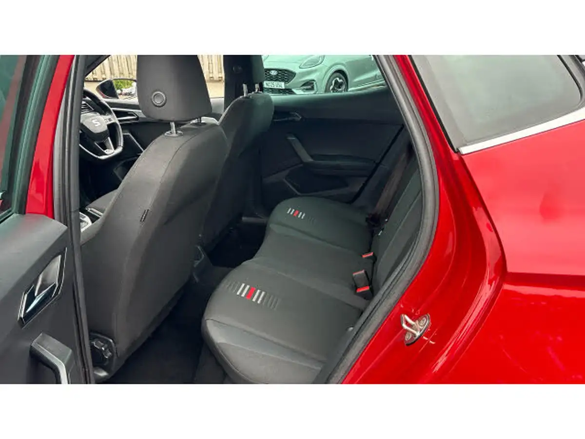2021-seat-arona-10-tsi-fr-red-edition-big-15