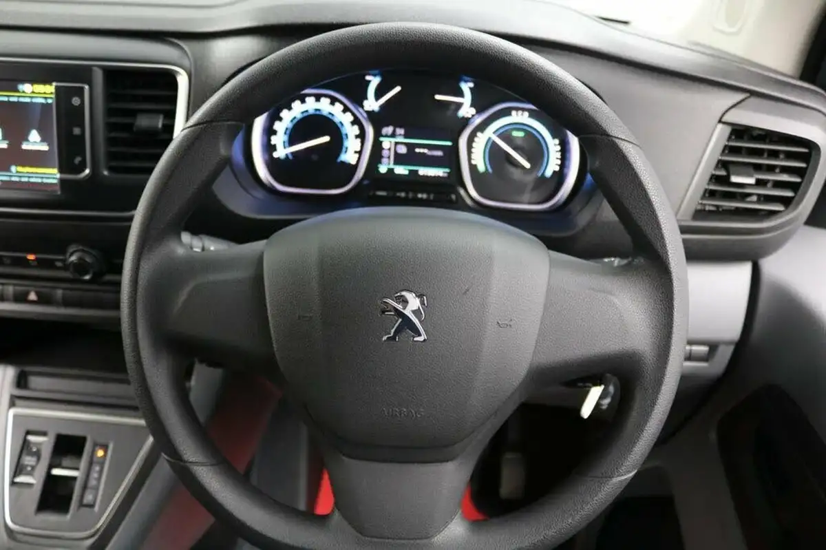 2021-peugeot-expert-e-professional-standard-75kwh-panel-big-35