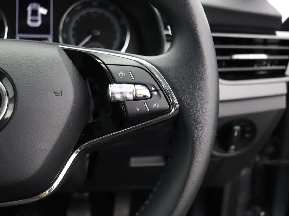 2023-skoda-scala-10-tsi-s-big-27