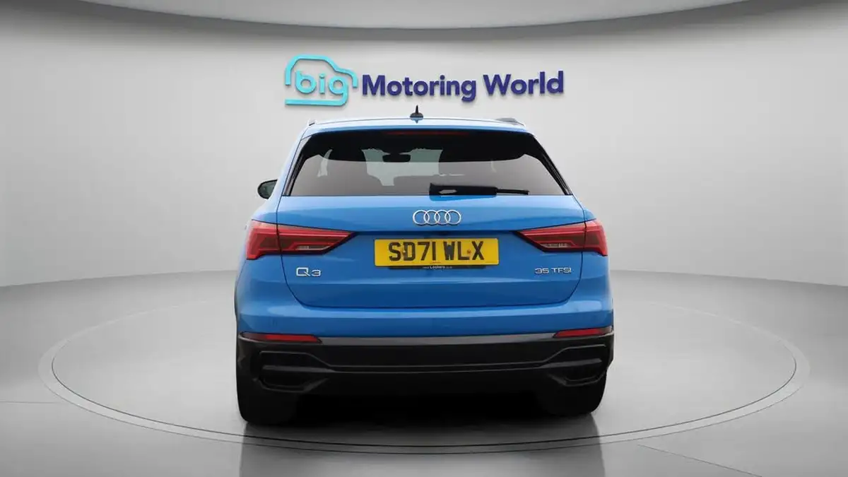 2021-audi-q3-15-35-tfsi-black-edition-codcomfort-sound-pack-station-wagon-big-6
