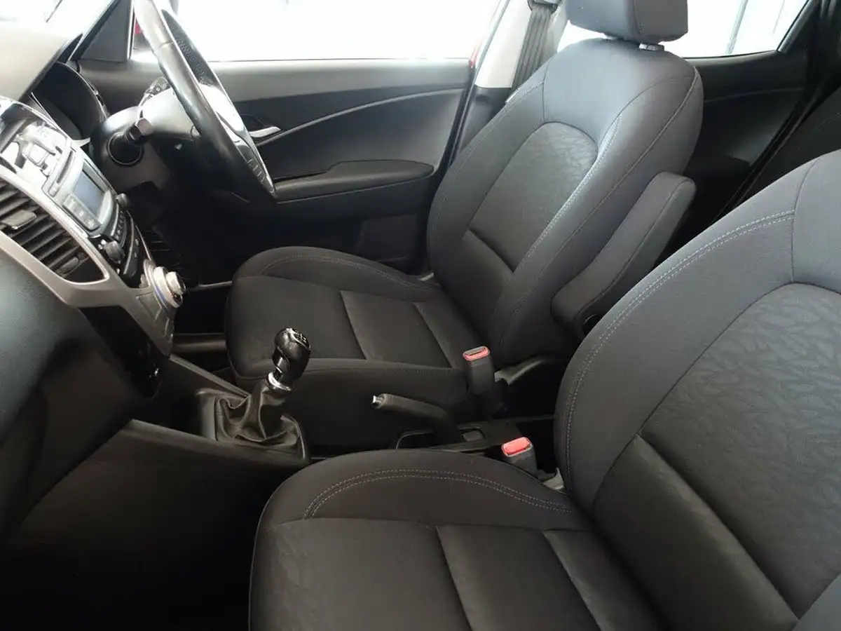 2016-hyundai-ix20-14-premium-big-15