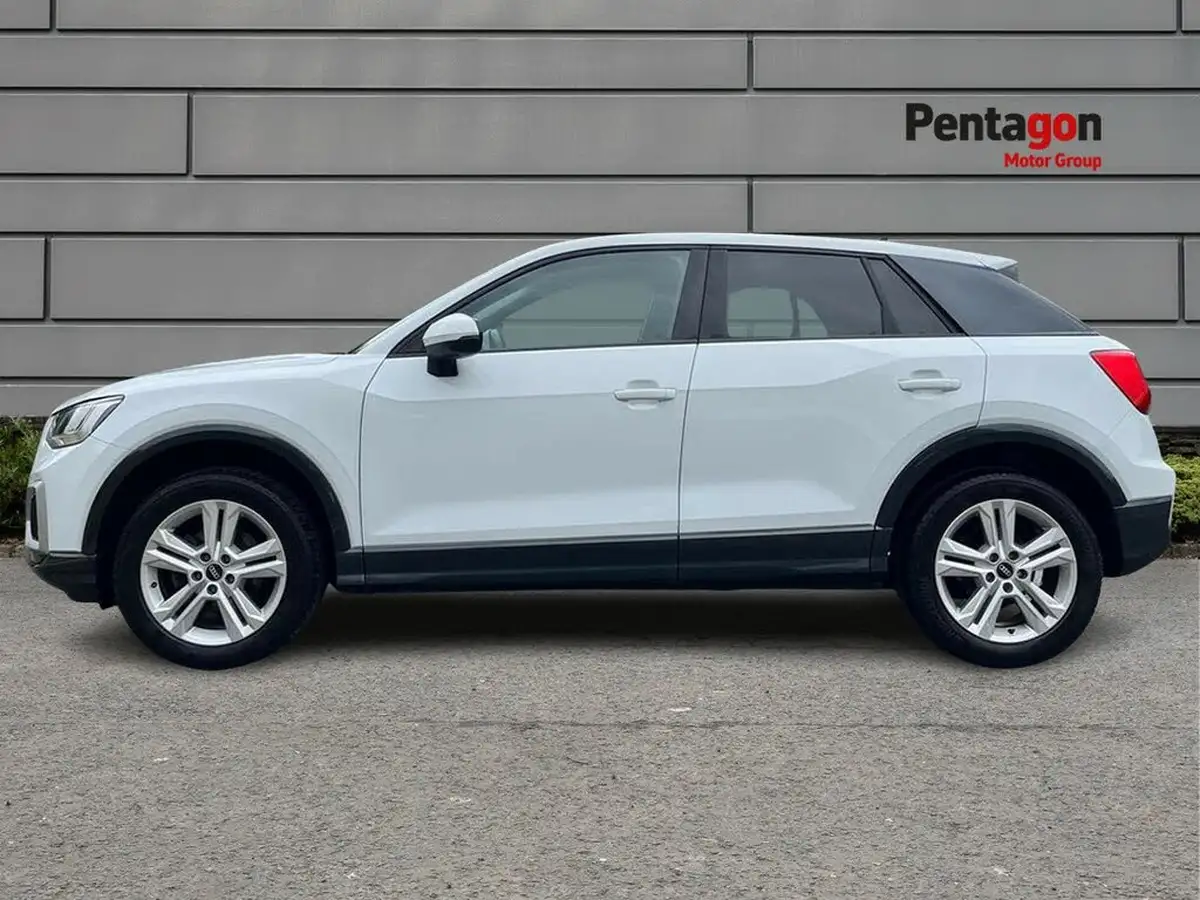 2021-audi-q2-15-35-tfsi-sport-big-11