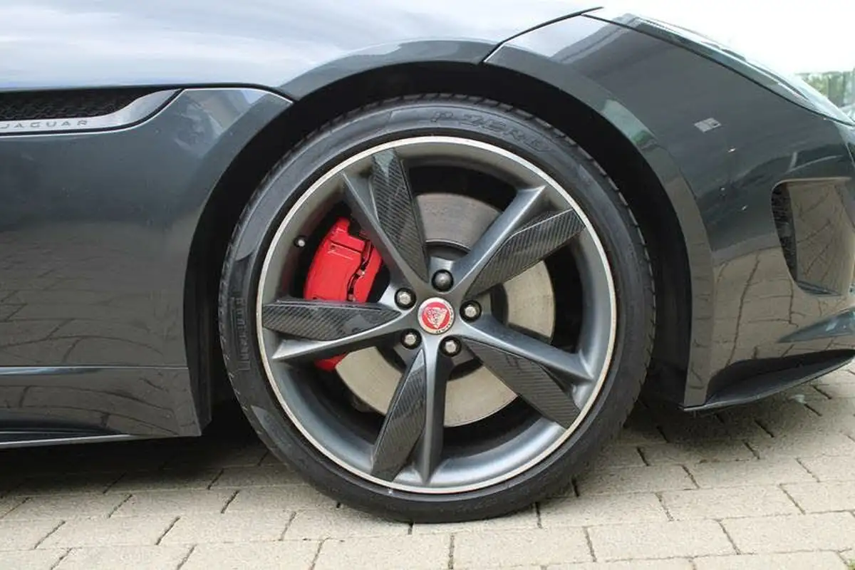 2016-jaguar-f-type-30-v6-sc-s-awd-convertible-auto-big-3