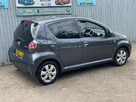 2011-toyota-aygo-10-aygo-go-vvt-i-5d-small-10